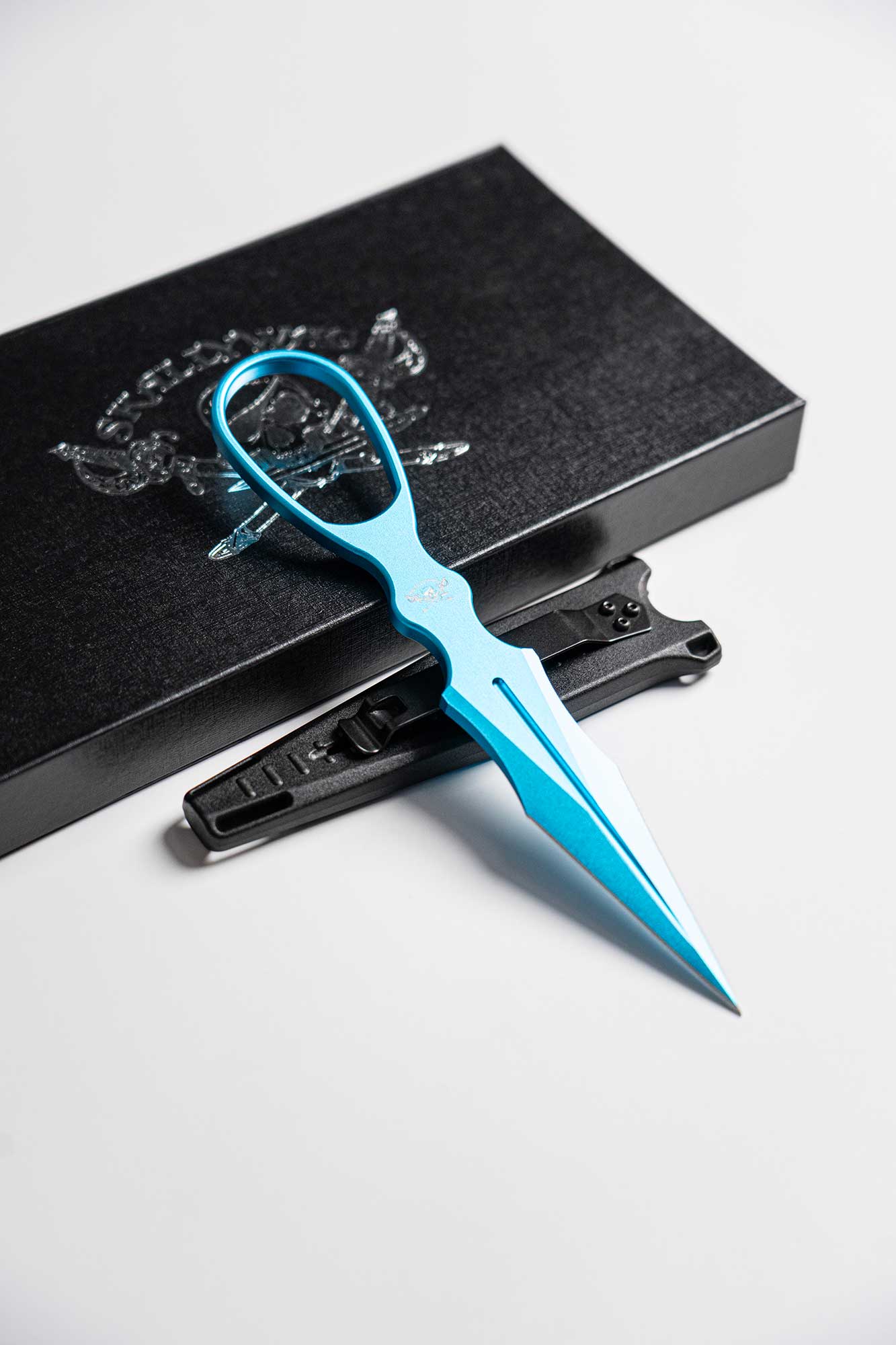 Skallywag Aluminum Dagger (Not Trainer) - Aqua