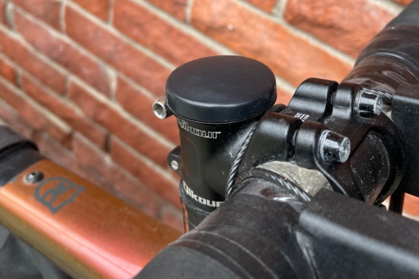Stealth Cap - Bicycle Airtag Anti-Theft Stem Cap